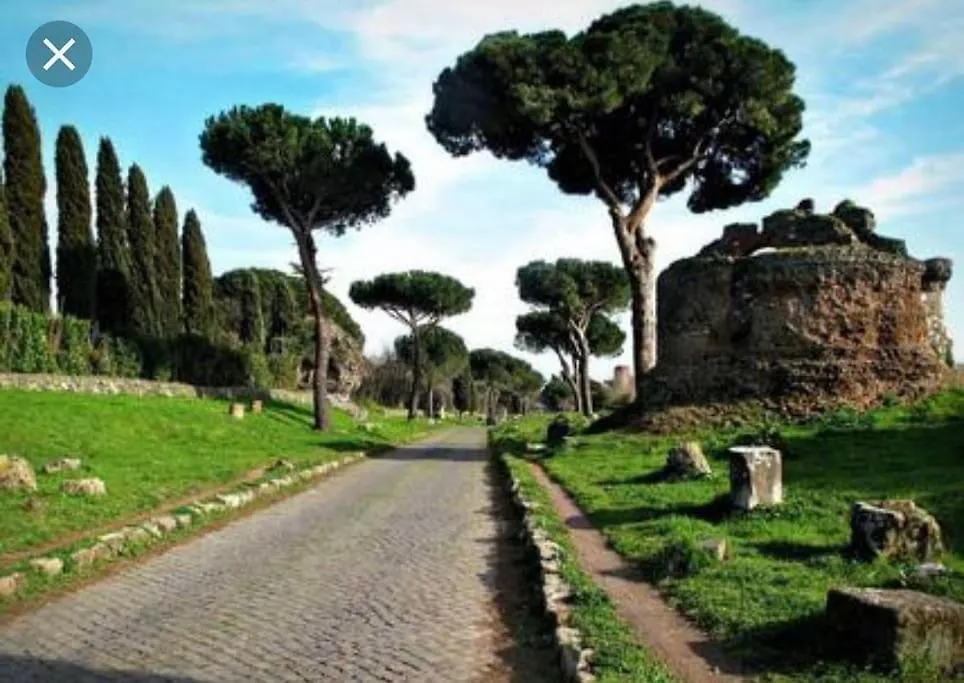 Basilica San Giovanni Appia Antica A Casa Di Amici Italy